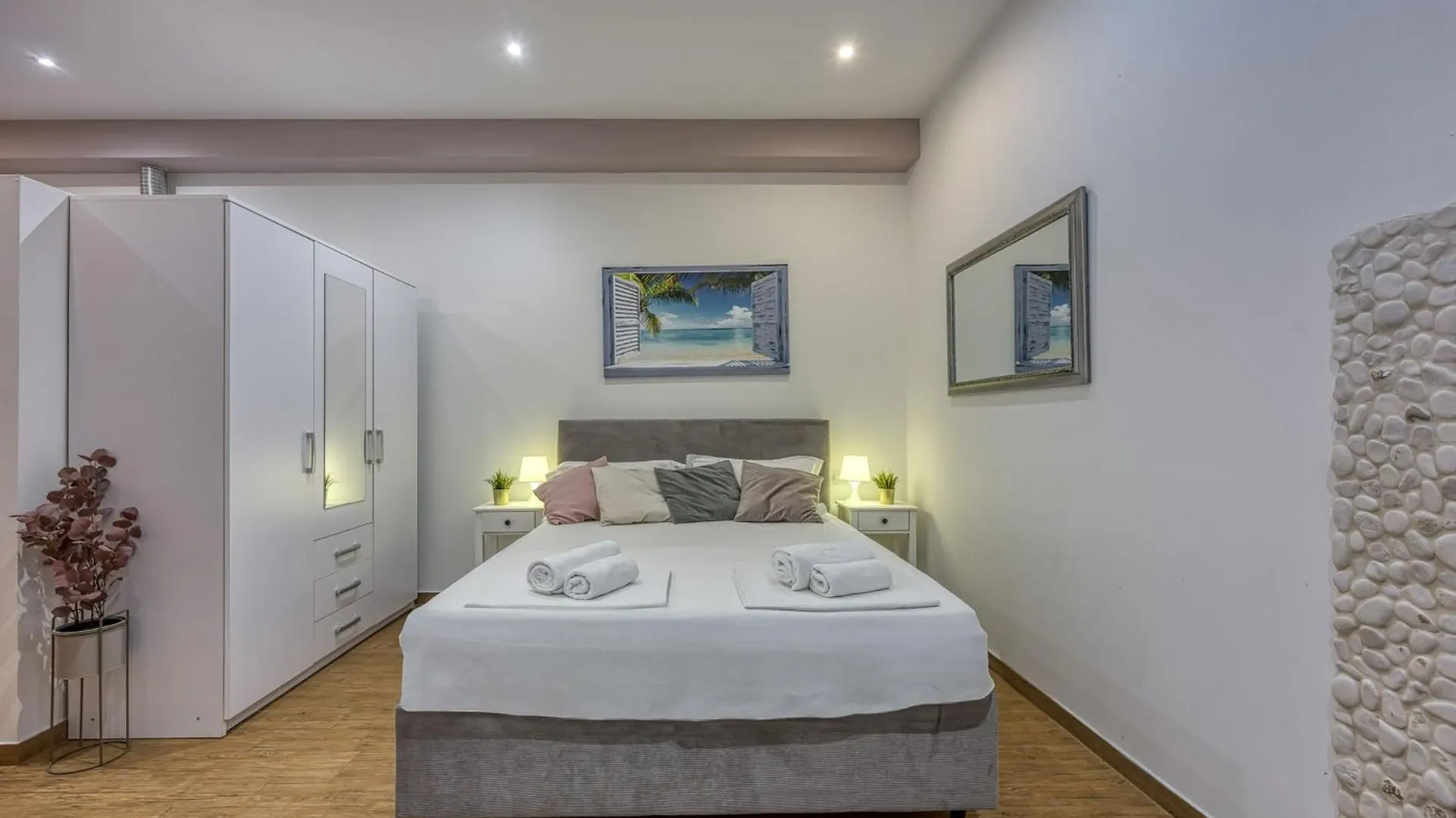 Pet Friendly Apartment - Happy Rentals Pula