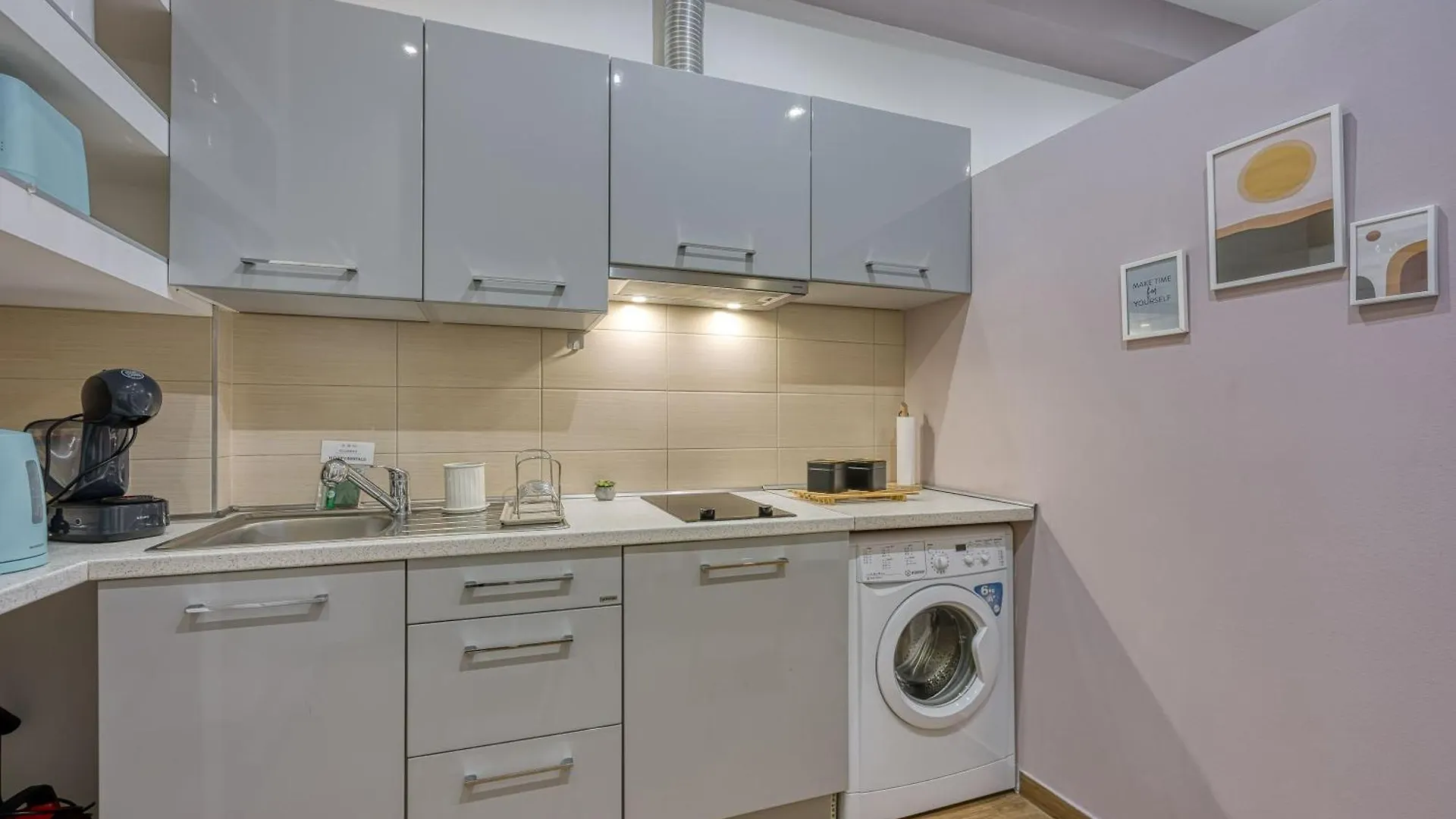 Pet Friendly Apartment - Happy Rentals Pula